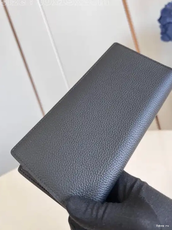 WALLET-10*19*2cm VUITTON LOUIS BRAZZA 0529